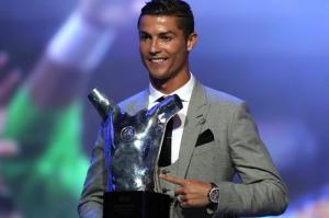 Penghargaan Bola Terbaik UEFA!
